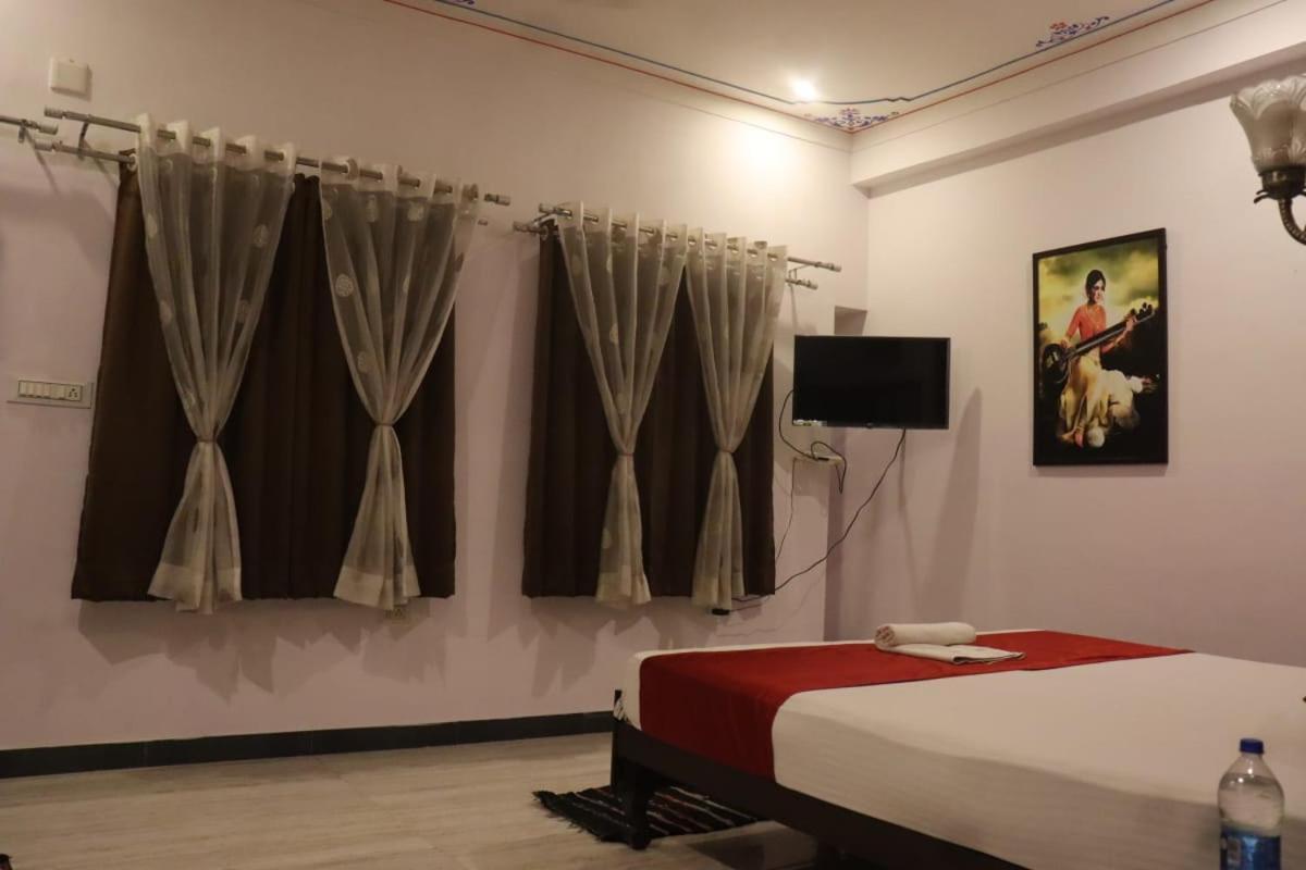 Hotel Shiv Palace Ουνταϊπούρ Εξωτερικό φωτογραφία