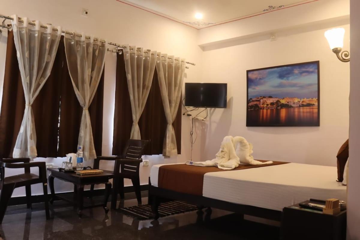 Hotel Shiv Palace Ουνταϊπούρ Εξωτερικό φωτογραφία