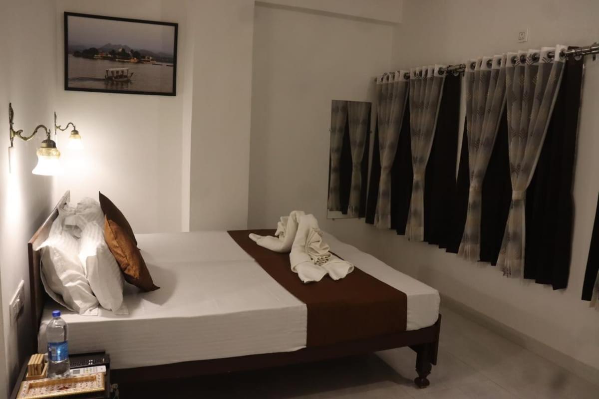 Hotel Shiv Palace Ουνταϊπούρ Εξωτερικό φωτογραφία
