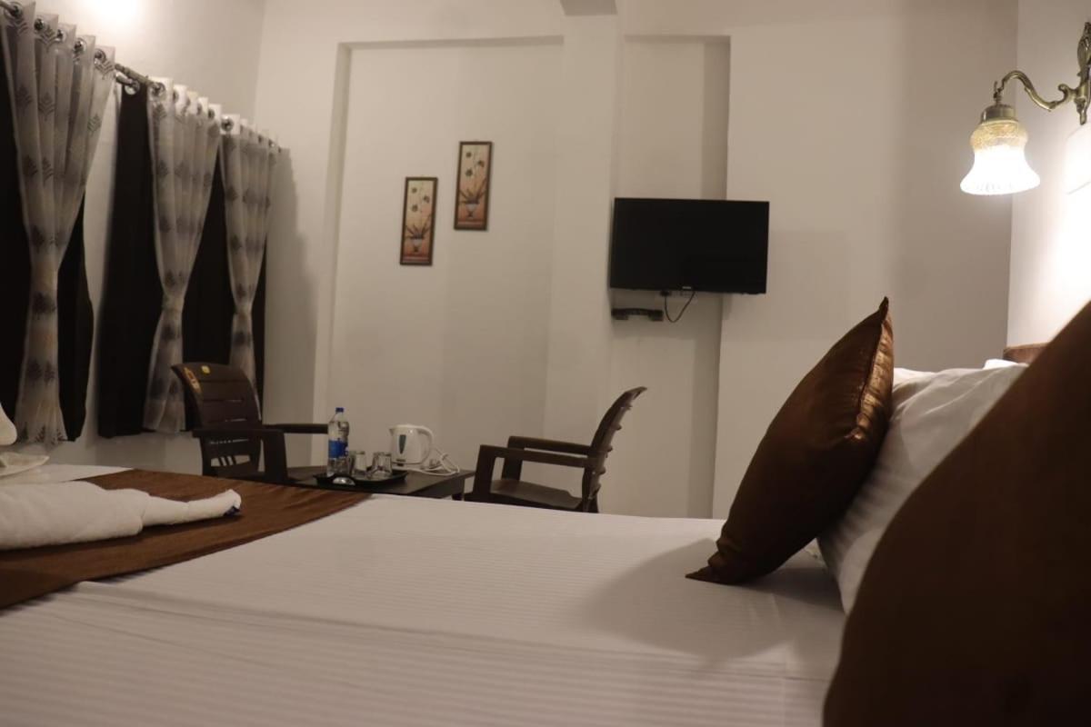 Hotel Shiv Palace Ουνταϊπούρ Εξωτερικό φωτογραφία