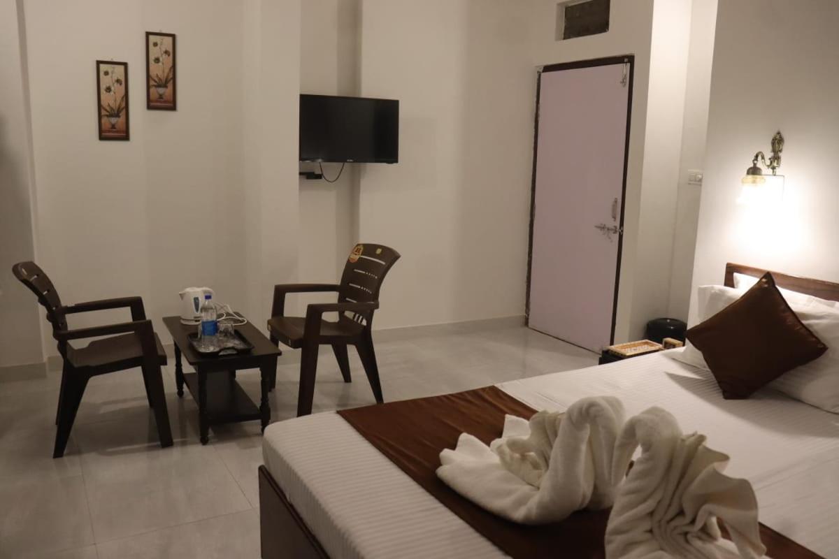 Hotel Shiv Palace Ουνταϊπούρ Εξωτερικό φωτογραφία