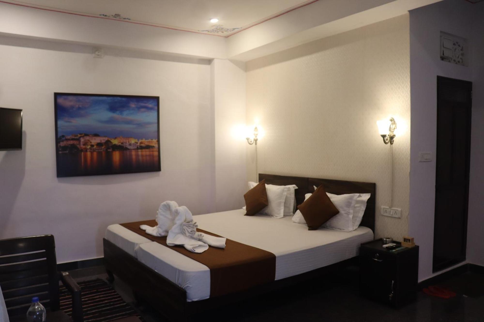 Hotel Shiv Palace Ουνταϊπούρ Δωμάτιο φωτογραφία