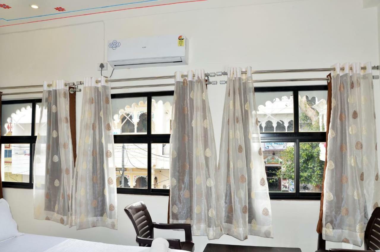 Hotel Shiv Palace Ουνταϊπούρ Εξωτερικό φωτογραφία
